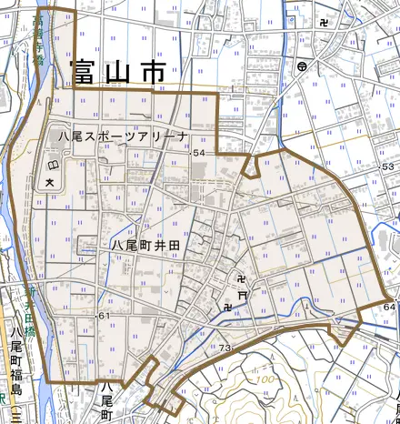 八尾町井田とその周辺の地図。町の範囲を重ねている