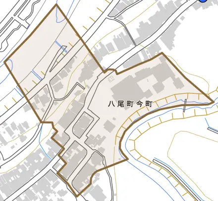 八尾町今町とその周辺の地図。町の範囲を重ねている