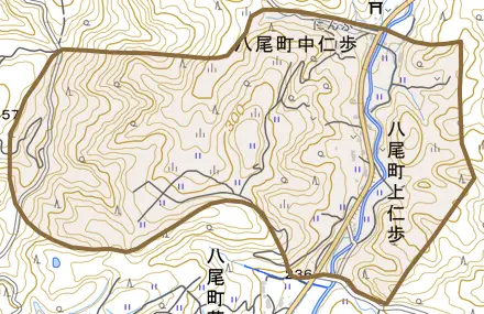 八尾町上仁歩とその周辺の地図。町の範囲を重ねている