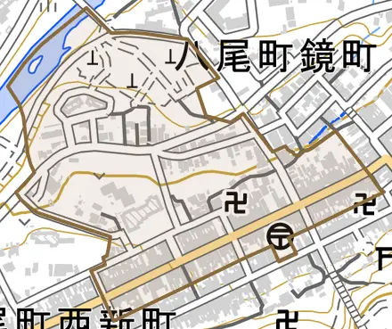 八尾町上新町とその周辺の地図。町の範囲を重ねている