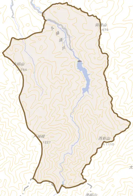 八尾町桐谷とその周辺の地図。町の範囲を重ねている