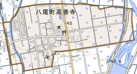 八尾町高善寺とその周辺の地図。町の範囲を重ねている
