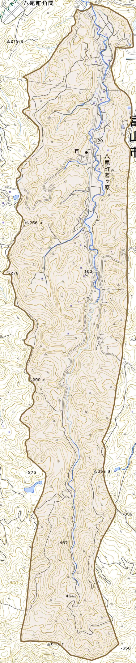 八尾町茗ケ原とその周辺の地図。町の範囲を重ねている