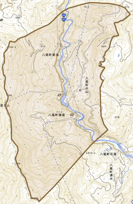 八尾町中山とその周辺の地図。町の範囲を重ねている