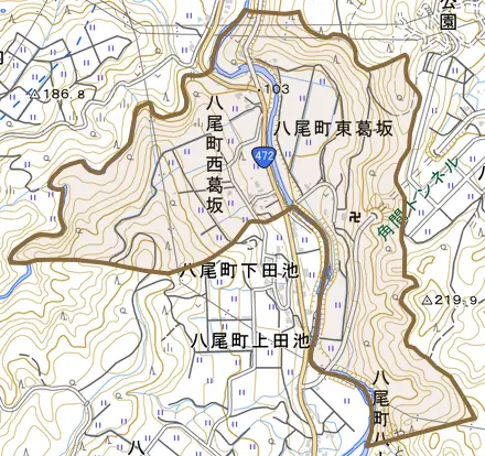 八尾町西葛坂とその周辺の地図。町の範囲を重ねている