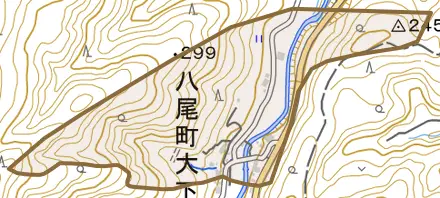 八尾町大下とその周辺の地図。町の範囲を重ねている