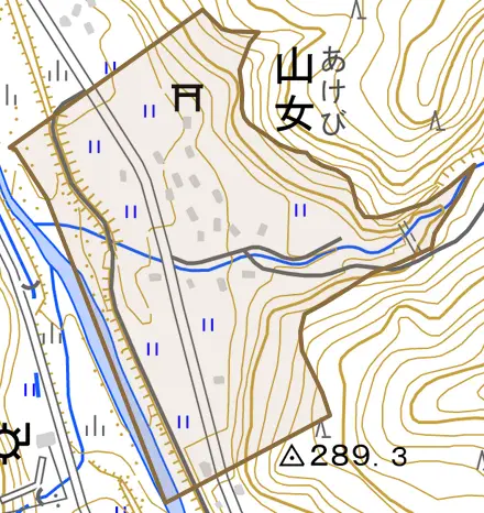 山女とその周辺の地図。町の範囲を重ねている