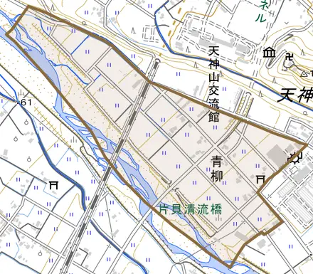 青柳とその周辺の地図。町の範囲を重ねている