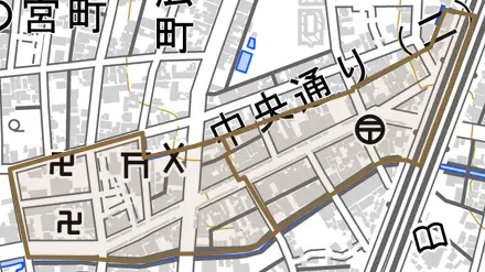中央通りとその周辺の地図。町の範囲を重ねている