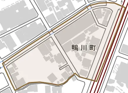 鴨川町とその周辺の地図。町の範囲を重ねている