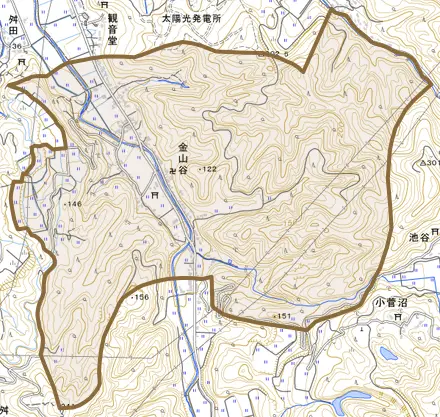 金山谷とその周辺の地図。町の範囲を重ねている