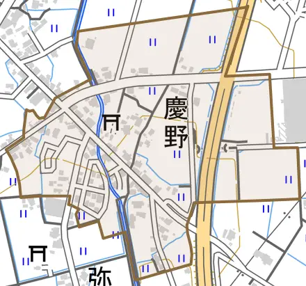 慶野とその周辺の地図。町の範囲を重ねている