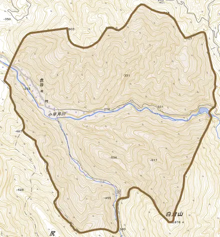 虎谷とその周辺の地図。町の範囲を重ねている