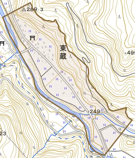 東蔵とその周辺の地図。町の範囲を重ねている