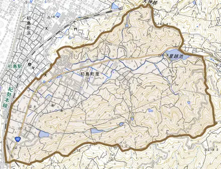 初島町里とその周辺の地図。町の範囲を重ねている