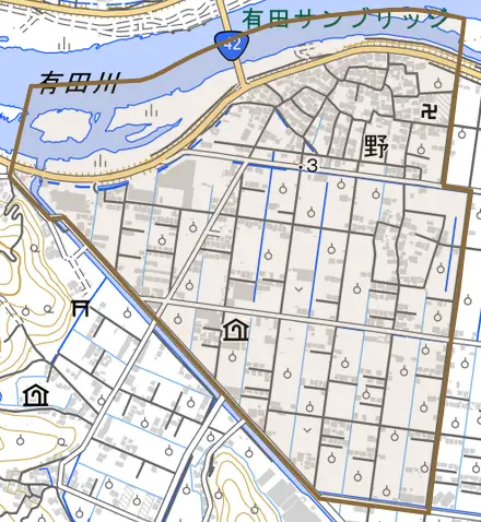 野とその周辺の地図。町の範囲を重ねている