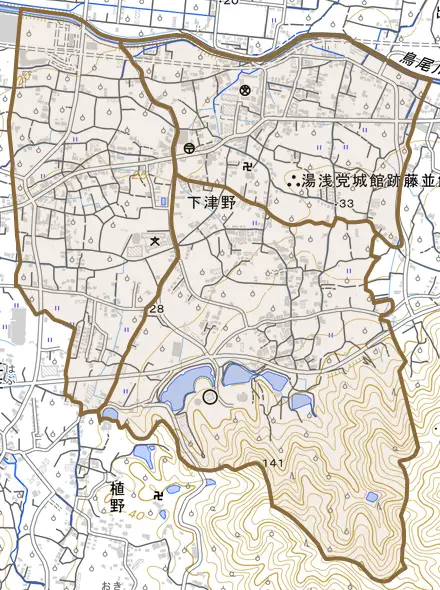 大字下津野とその周辺の地図。町の範囲を重ねている