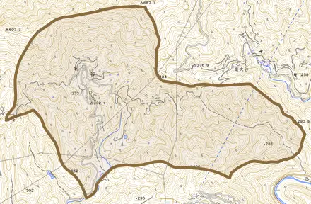 大字谷とその周辺の地図。町の範囲を重ねている