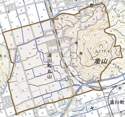 湯川町丸山とその周辺の地図。町の範囲を重ねている