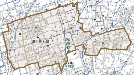 湯川町財部とその周辺の地図。町の範囲を重ねている