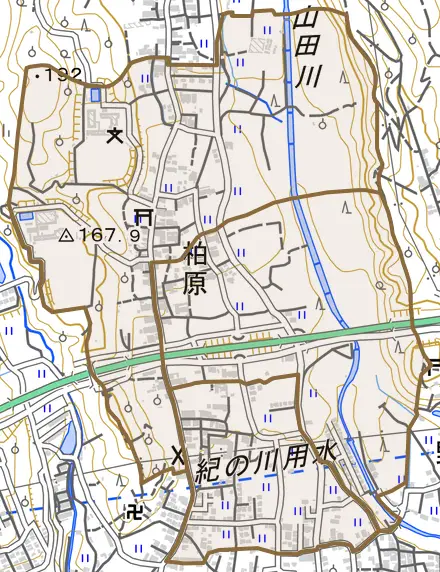 柏原とその周辺の地図。町の範囲を重ねている