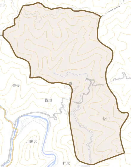 大字愛川とその周辺の地図。町の範囲を重ねている