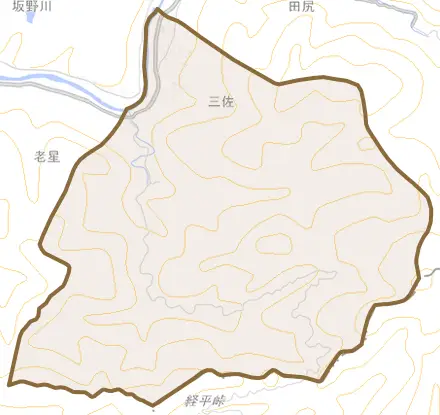 大字三佐とその周辺の地図。町の範囲を重ねている