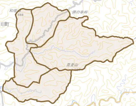 大字山野とその周辺の地図。町の範囲を重ねている