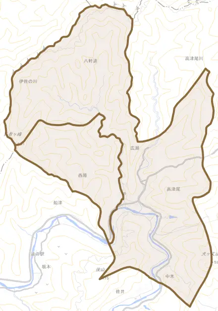 大字高津尾とその周辺の地図。町の範囲を重ねている