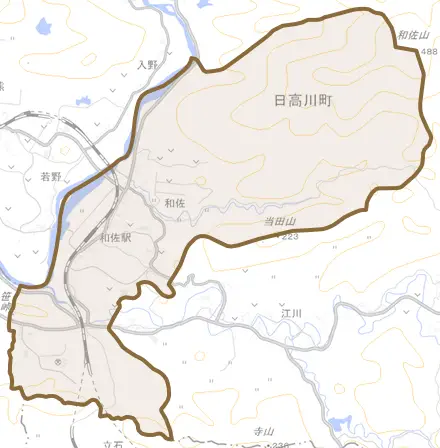 大字和佐とその周辺の地図。町の範囲を重ねている