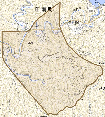大字小原とその周辺の地図。町の範囲を重ねている