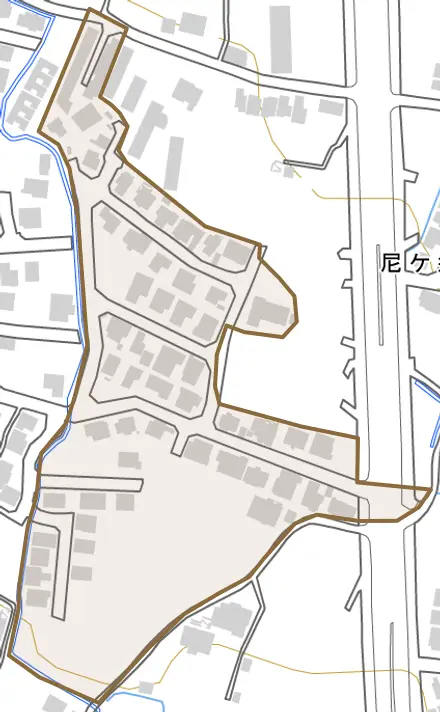 尼ケ辻とその周辺の地図。町の範囲を重ねている