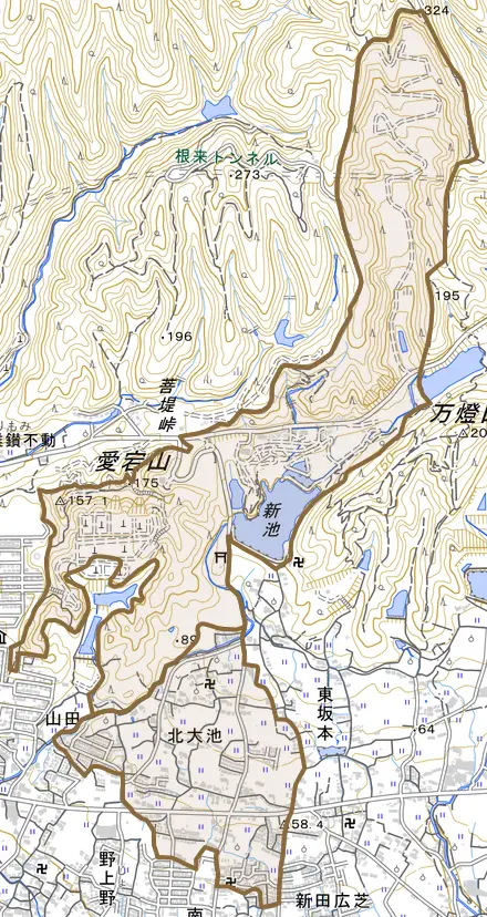 北大池とその周辺の地図。町の範囲を重ねている