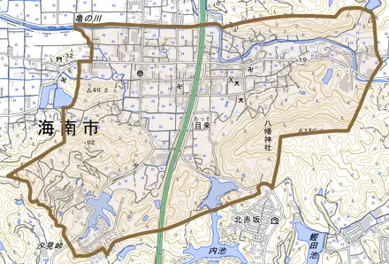 且来とその周辺の地図。町の範囲を重ねている