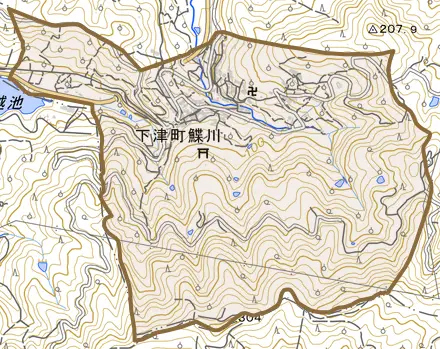 下津町鰈川とその周辺の地図。町の範囲を重ねている