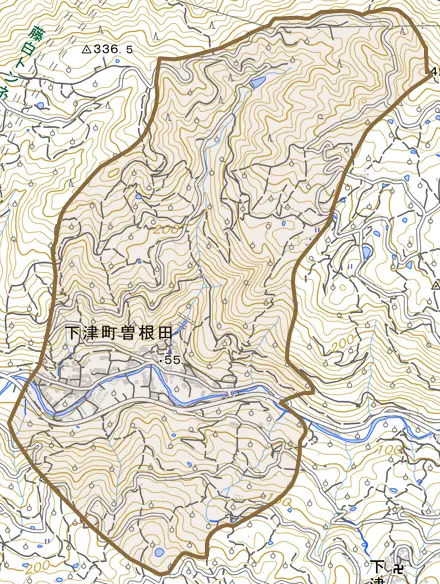 下津町曽根田とその周辺の地図。町の範囲を重ねている