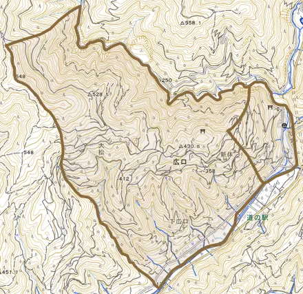 大字広口とその周辺の地図。町の範囲を重ねている