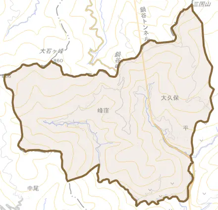 大字平とその周辺の地図。町の範囲を重ねている