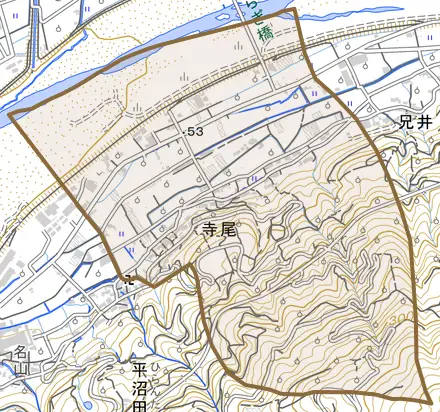 大字寺尾とその周辺の地図。町の範囲を重ねている