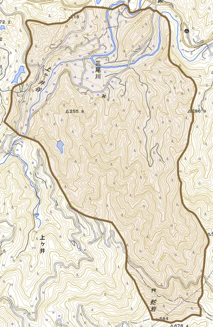 三尾川とその周辺の地図。町の範囲を重ねている