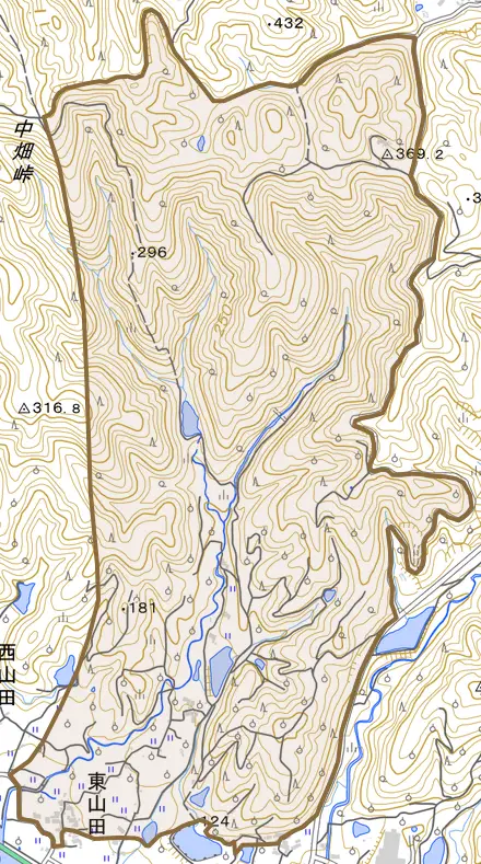 東山田とその周辺の地図。町の範囲を重ねている