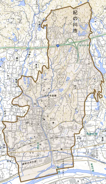 粉河とその周辺の地図。町の範囲を重ねている