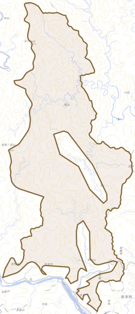 樫山とその周辺の地図。町の範囲を重ねている