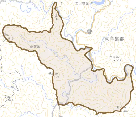 三尾川とその周辺の地図。町の範囲を重ねている