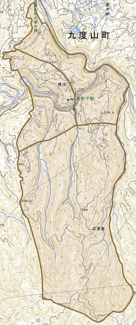 大字椎出とその周辺の地図。町の範囲を重ねている