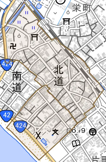 北道とその周辺の地図。町の範囲を重ねている