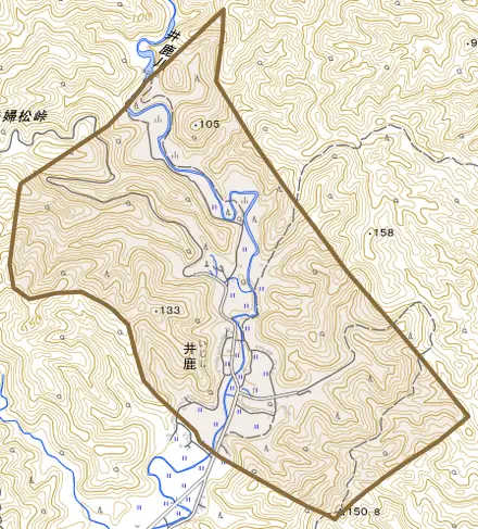 大字井鹿とその周辺の地図。町の範囲を重ねている