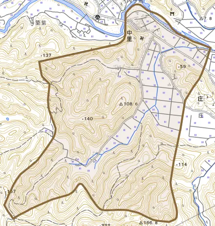 大字中里とその周辺の地図。町の範囲を重ねている