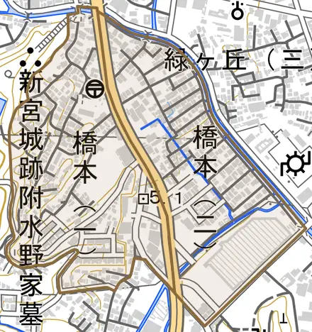 橋本とその周辺の地図。町の範囲を重ねている