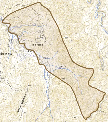 熊野川町東とその周辺の地図。町の範囲を重ねている